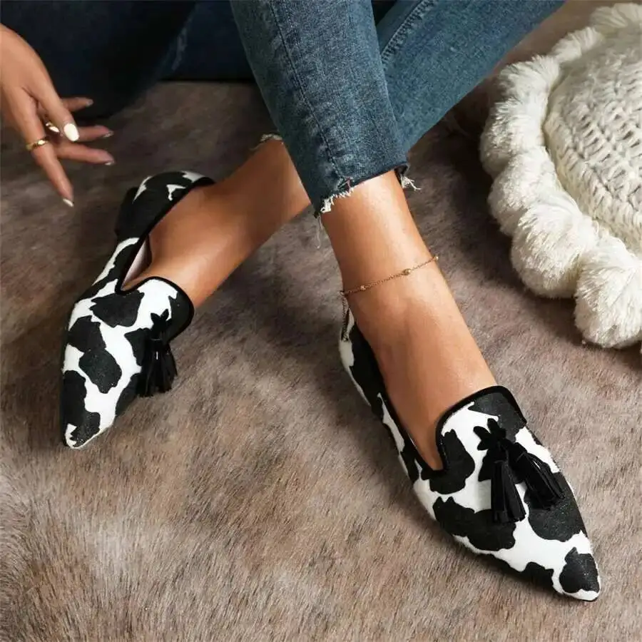 Casual Pointed Toe Flat Heels Women\'s Boat Shoes Tassel Slip On Loafers Women\'s Shoes