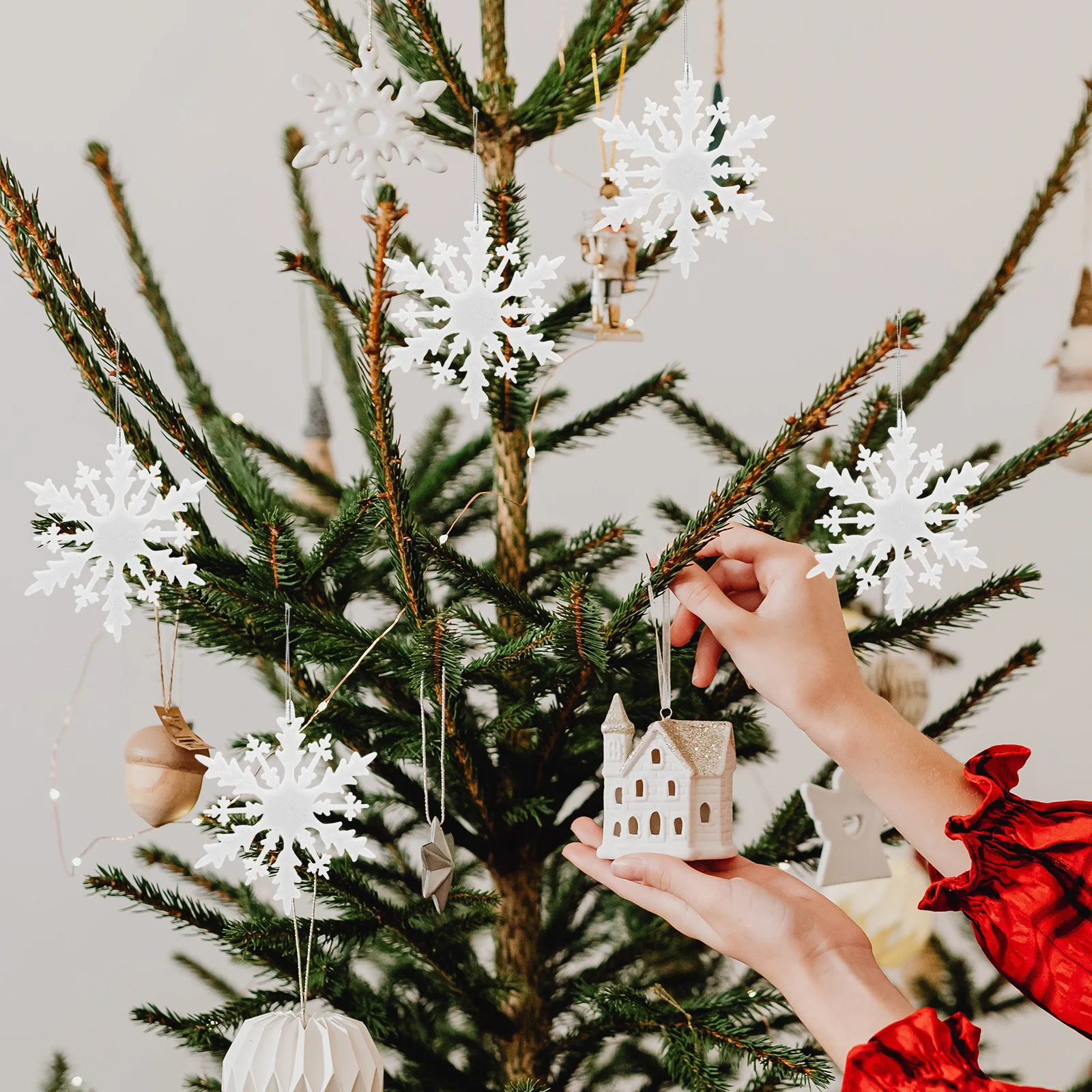 

12Pcs Snowflake Ornament Bulk White Plastic Minimalist Hanging Decorations Christmas Tree Winter Snowflake Snowflakes for Crafts