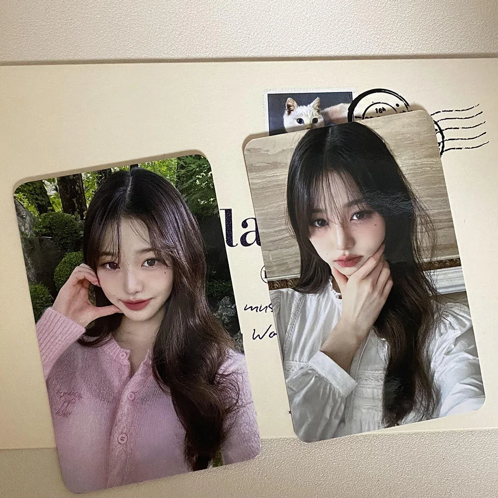 

2Pcs/Set KPOP Wongyoung Endorsement Selfie Photocards Double Sides Fashion Cute Lomo Cards Postcards Fans Birthday Collectibles