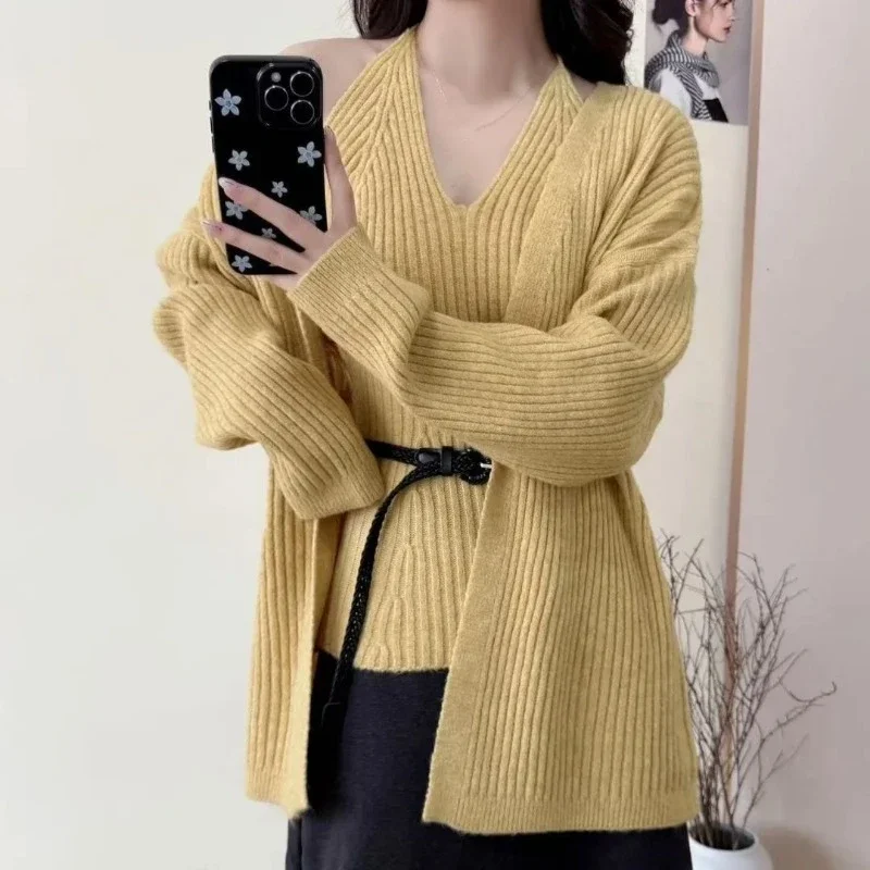 

2025 Autumn Winter New Women Knitwear Tops Outfits Lady Graceful Simple Joker Solid Sweater Knit Halter Vest Two Piece Set