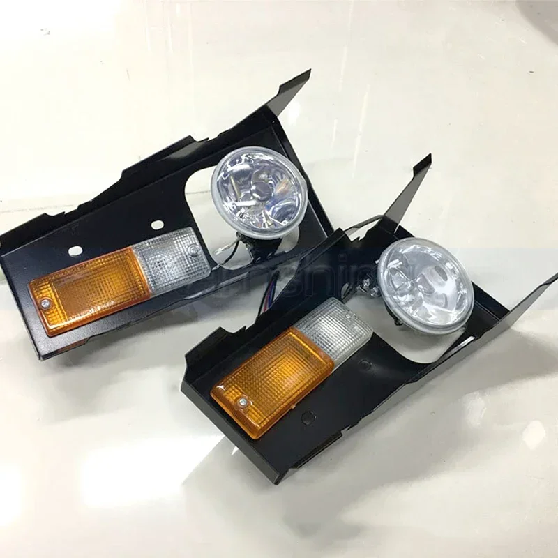 Kamshing 1pair Front Bumper Foglight Assembly For Land Cruiser 100 LC120 Driving Lamp Front Signal Light Fog Light Foglamp