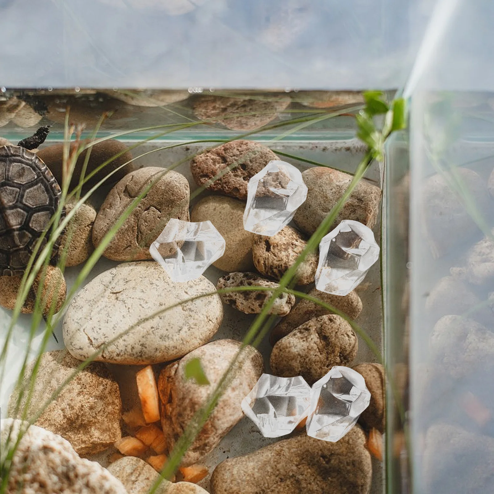 

200 pcs Realistic Plastic Ice Cubes For Vase Filler Fish Tank Decor Artificial Reusable Ice Rocks Table Setting Party Home