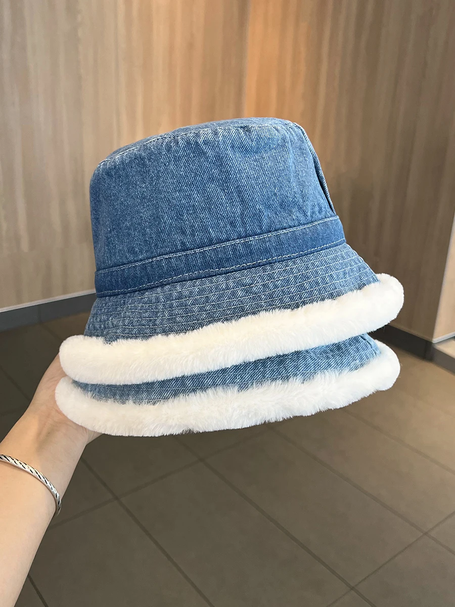 Women's Autumn and Winter 2023 New Cowboy Fisherman Hat Versatile Warm and Face Showcasing Small Plush Hat