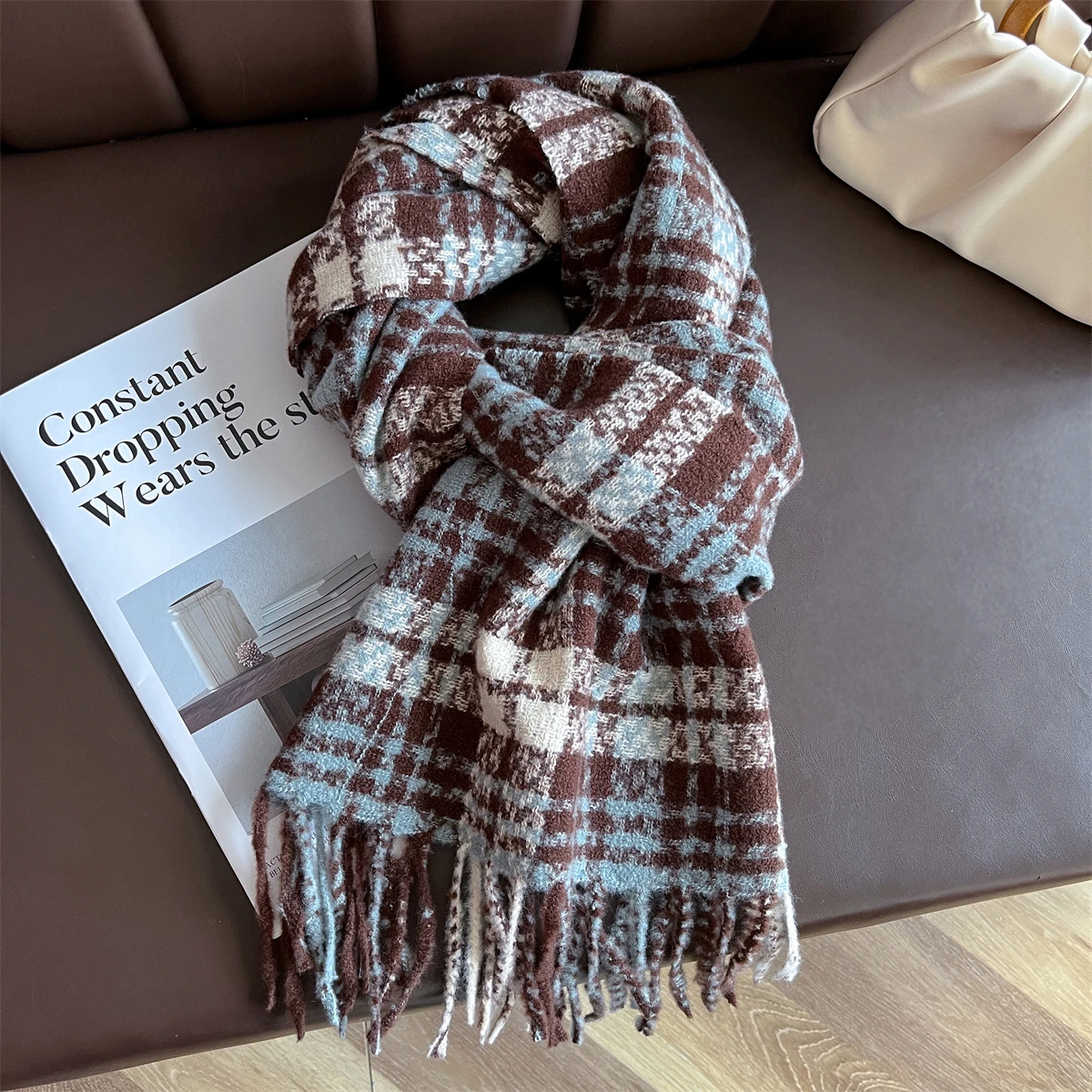 

Luxury Winter Plaid Scarf for Women Men British Style Cashmere Scarves With Tassel Female Winter Warm Neck Scarf Shawl Christmas
