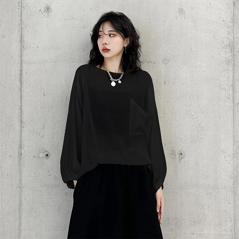 Loose Long Sleeved T-shirt for Women in Spring and Autumn 2024, Thin Batwing Sleeve, Single Pocket Round Neck Base Top