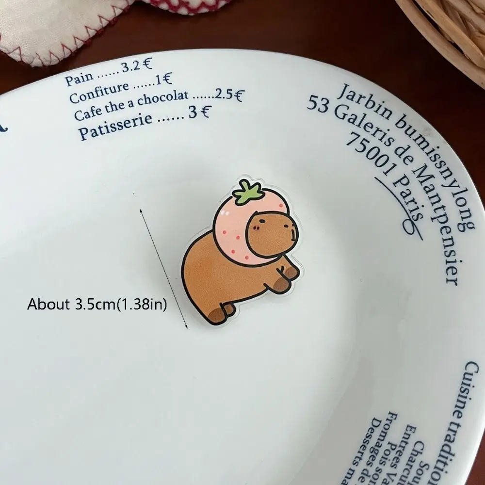 1PC Kawaii Capybara การ์ตูน Pins เครื่องประดับน่ารักรูปร่างเข็มกลัดอะคริลิคอุปกรณ์เสริมอเนกประสงค์ Lapel ป้ายกระเป๋าเป้สะพายหลัง