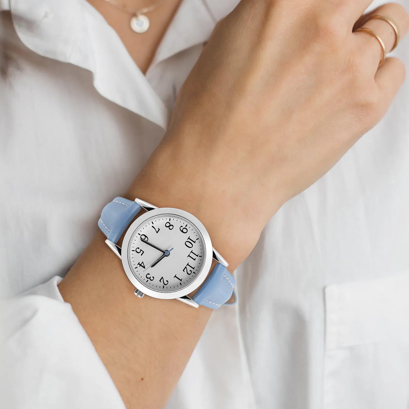 Fashionable Women Waterproof Watch Quartz Movement Simple Elegant Design Strap Comfortable Wrist Watch for Casual Formal
