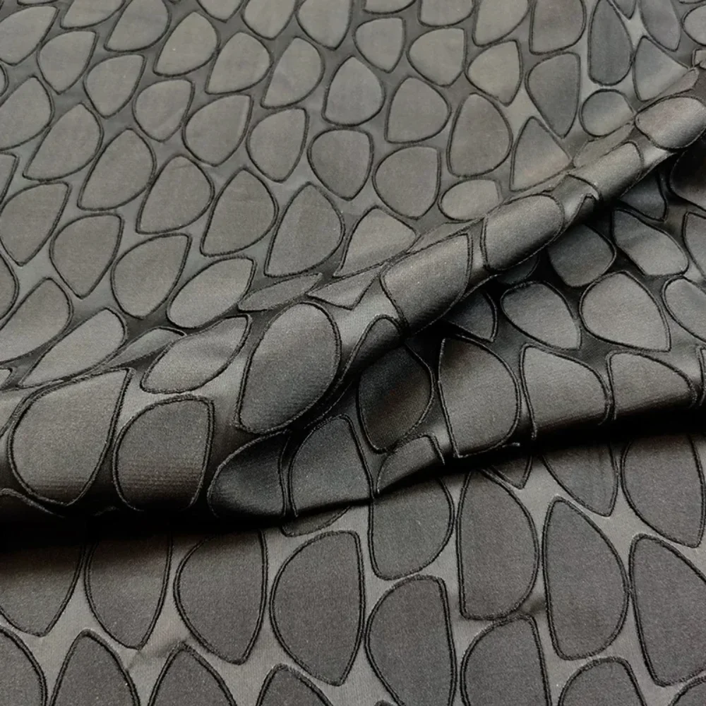 

Жаккардовая парчовая ткань, черная трехмерная квадратная короткая юбка с темным узором, ветровка, однотонная простая ткань для одежды