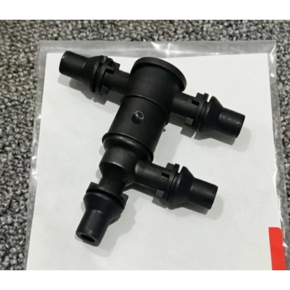 For Mercedes Benz C180 C200 E260 E300 GLE260 0005061000 Auto Engine Coolant Thermal Shut-off Valve Four-way Joint Adapter