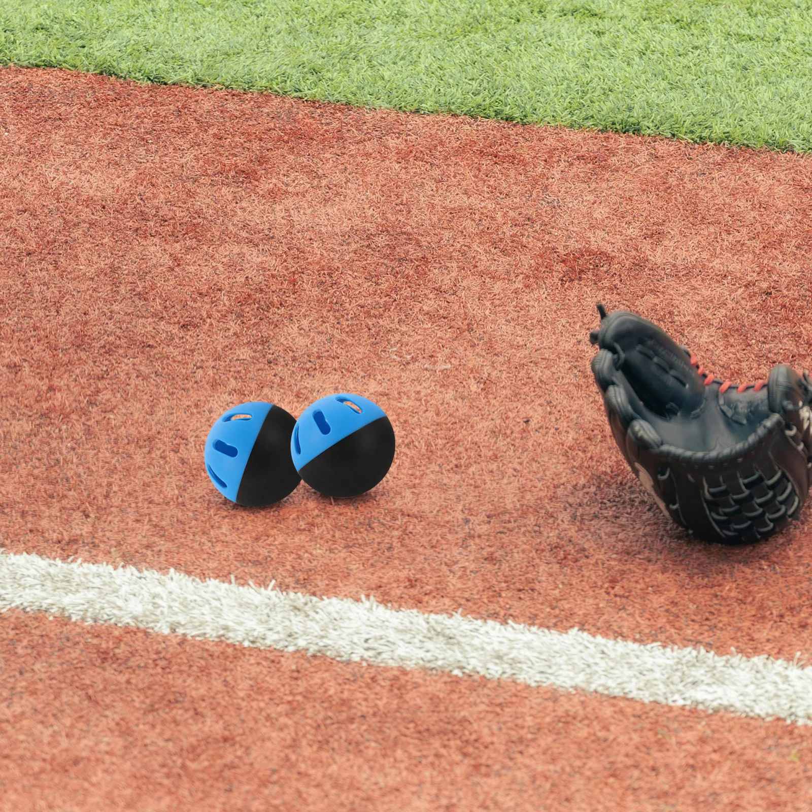 

2Pcs Lightweight Eva Hollow Practice Baseballs Soft Safe Training Balls for Indoor Outdoor Batting Throwing Practice Baseball