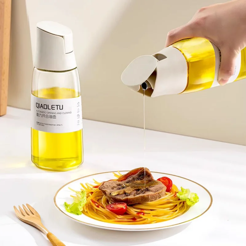 

Automatic Opening and Closing Glass Oil Bottle Household Kitchen Soy Sauce Vinegar Spice Bottles 450ml One-hand Gravity Oil Pot