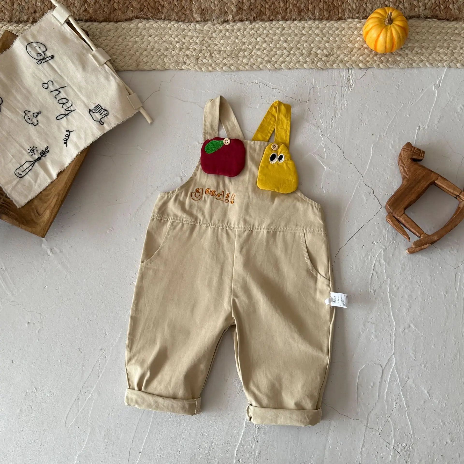 

New autumn baby clothing for 0-3 years old, cartoon apple pear patch overalls,