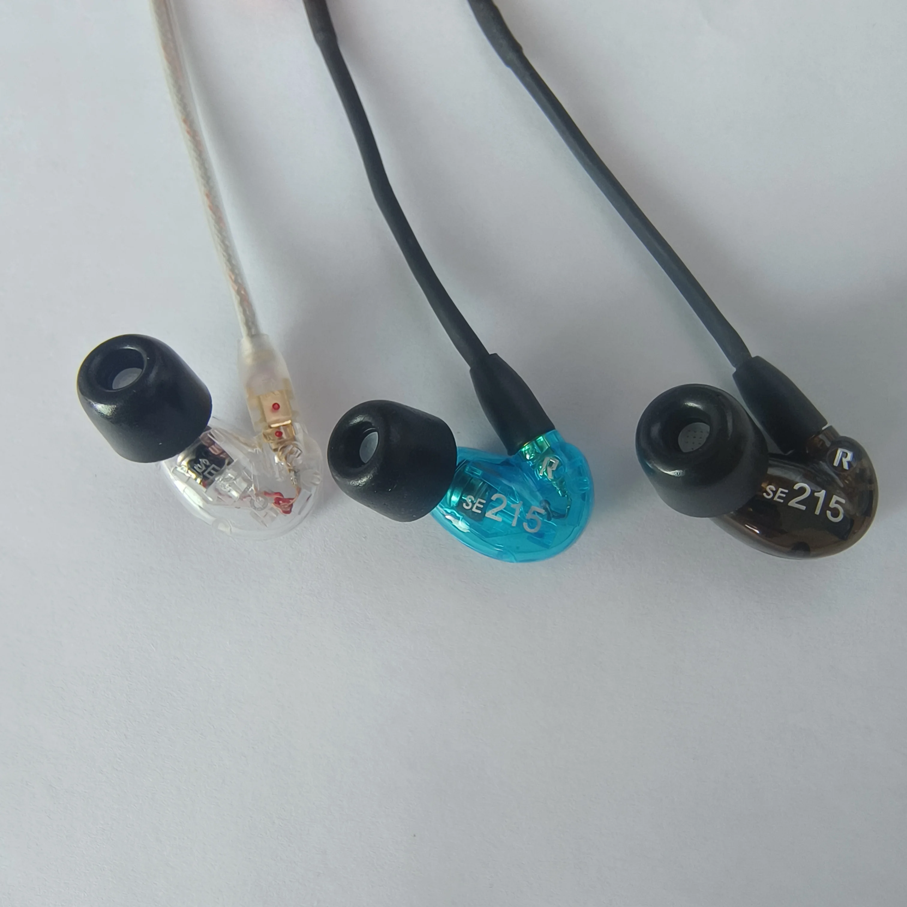 Cuffie Marca SE215 Hi-fi stereo con cancellazione del rumore 3.5MM SE 215 Auricolari in-ear con cavo separato cuffie con scatola VS SE535