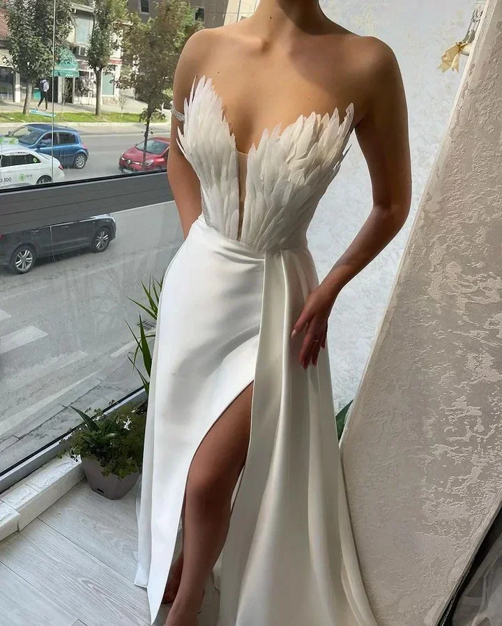 White Angel Feather Dress Luxury Design Women Off Shoulder Elegant Long Dress Halloween Christmas Party Evening Wedding Dress