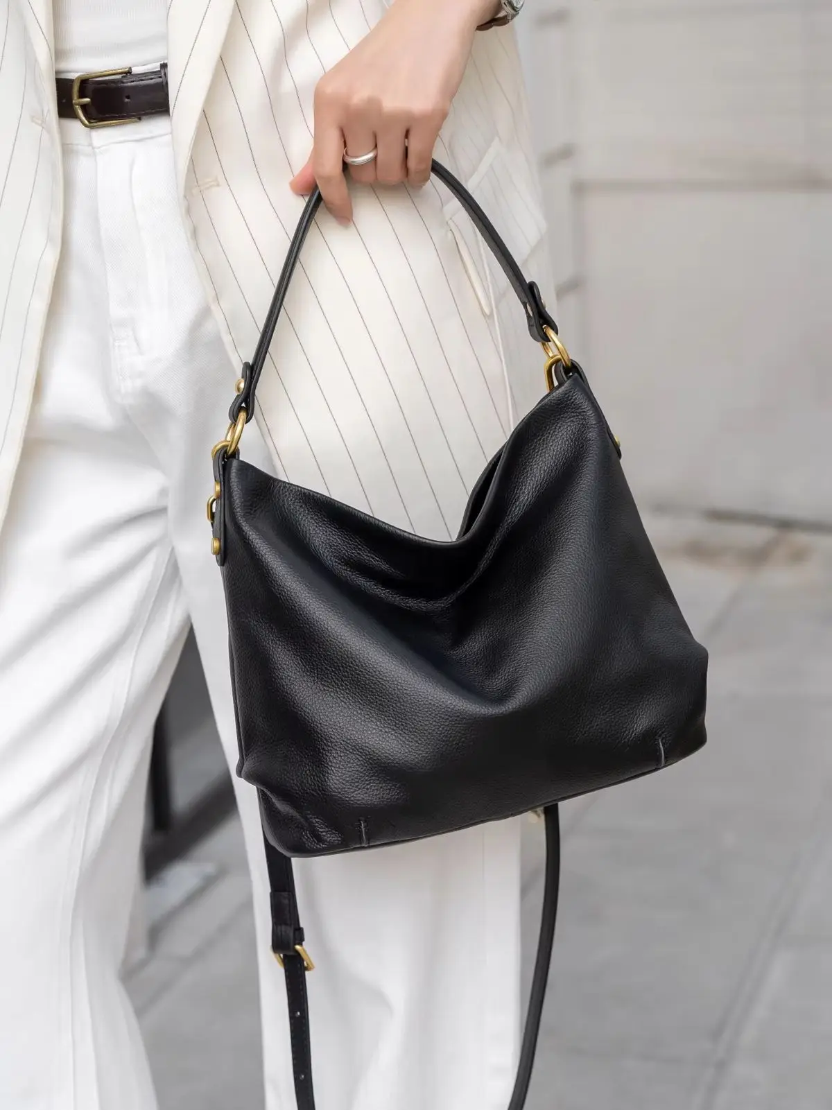 Genuine Grade Leather Women's Shoulder Crossbody Bucket Bag Luxury Designer Brand Ladies Soft Cowhide Handbag Female Tote Purse