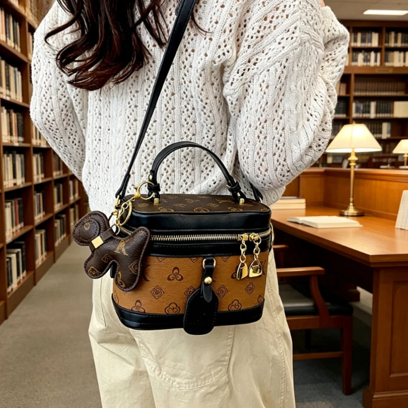 classic-chain-strap-crossbody-bag-luxury-fashion-accessory-women's-handbag-new-trend-women's-zipper-shoulder-bag