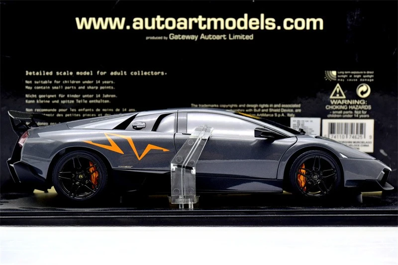 Autoart 1:18 Murclelago LP670-4 SV Alloy Fully Open Simulation Limited Edition Alloy Metal Static Car Model Toy Gift