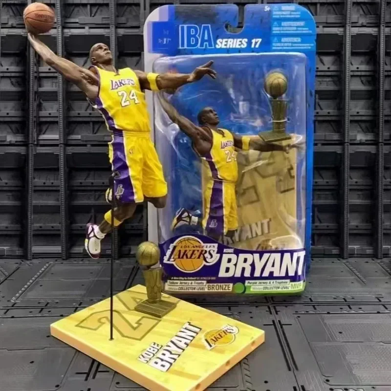 Op voorraad Basketball Star James King Slam Dunk Basketball Stand 1/9 Basketball Player Model Action Figure Modellen Speelgoed Pop Geschenken