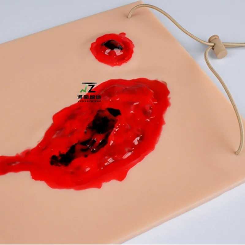 The wearable highly realistic wound simulation skin module of the trauma model simulates surgical trauma wounds
