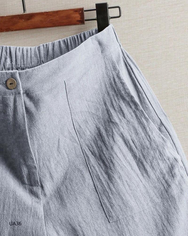 

Summer Breathable Linen Womens Shorts Big Patch Pockets Elastic Waist Cuffed Hem Daily Casual Short Pants