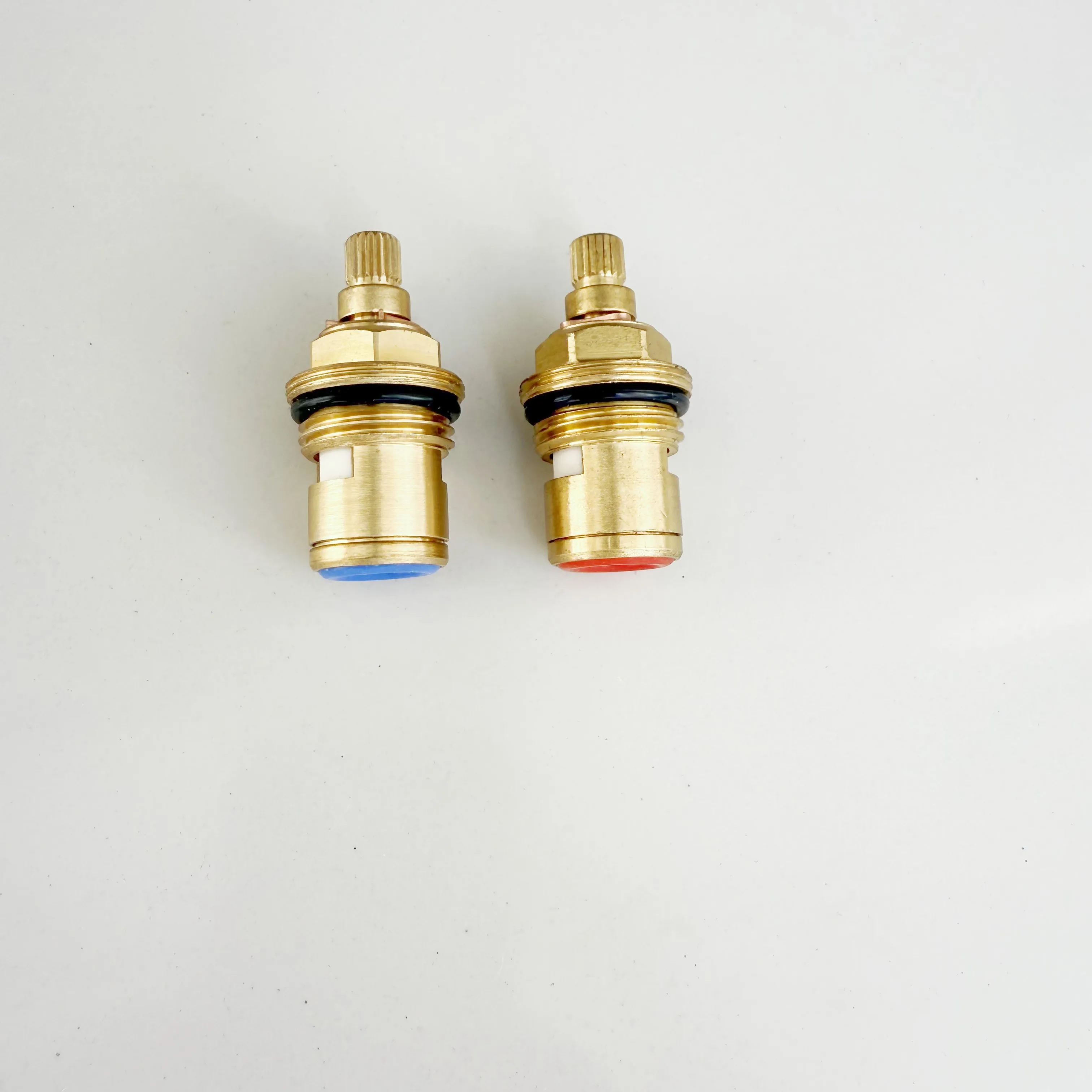 

MTTUZK Double Thread Faucet Replacement 45mm Brass 1/4 Turn G1/2(20.5mm) Ceramic Cartridge Hot or Cold Tap Valve Faucet Spool
