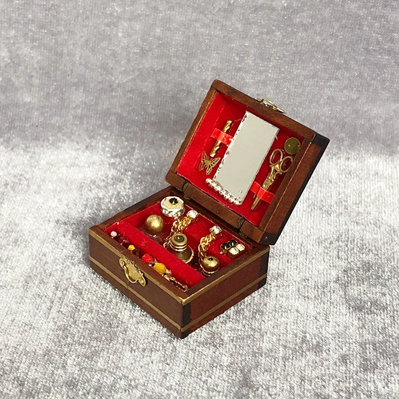 1:12 Dollhouse Miniature Accessories Mini Wooden Jewelry Box Model Toys For Doll House Decoration Vintage Jewel Case