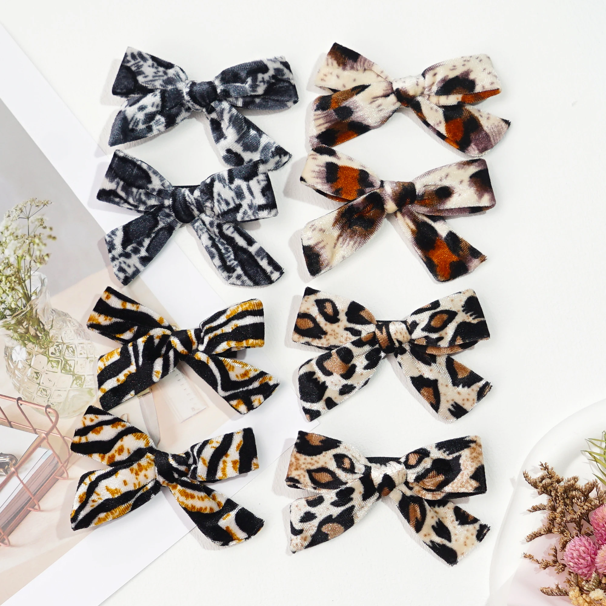 12pcs Velvet Hair Bows Clips Baby Girls 4Inch Leopard Hair Bows Alligator Hair Clips Fully Lined Hair Accessories