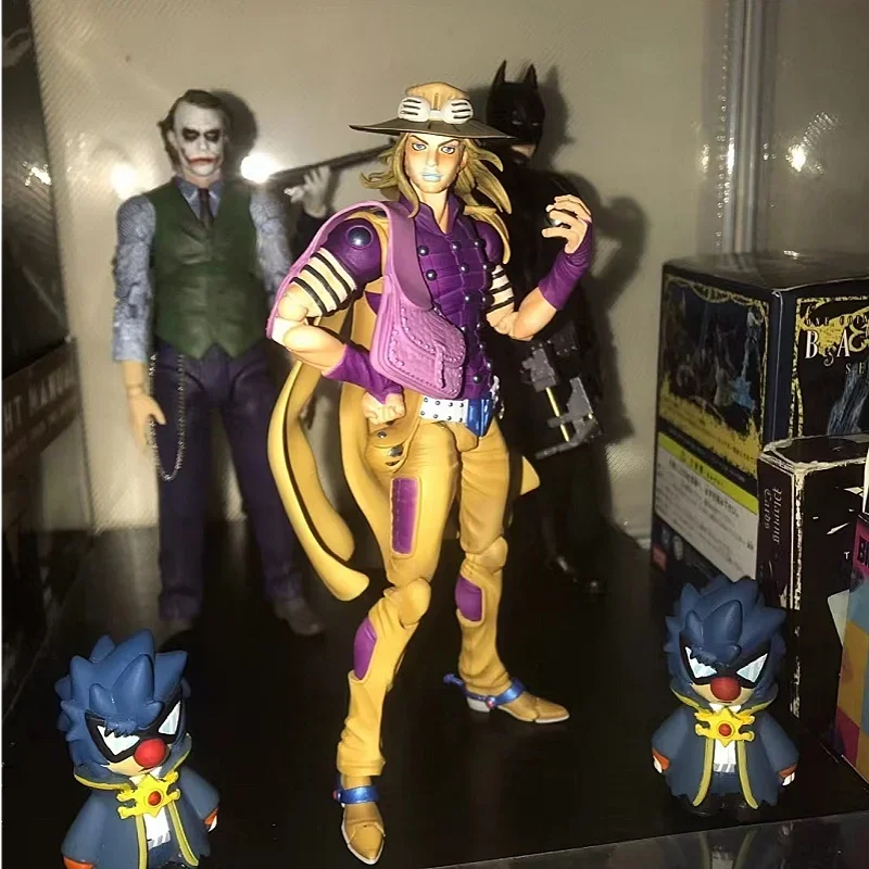 Original Medicos Steel Ball Run Superimage Movable Jojojo Julius Caesar Zeppeli Handheld Collection Model Desktop Decoration