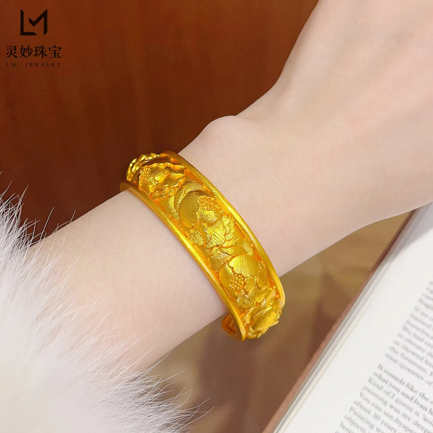 

Cynlo Jewelry Sentimental Bangle Women's 24K Gold AU999 - Full Gold Peony Open Bangle, Nine Flowers Wedding Blessing, Wedding Ke