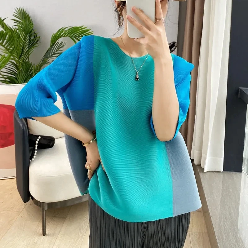 

Ladies Spring And Summer New Contrast Simple Round Neck Loose Joker Slim Fold Comfortable Casual Joker Stitching Soft T-Shirt