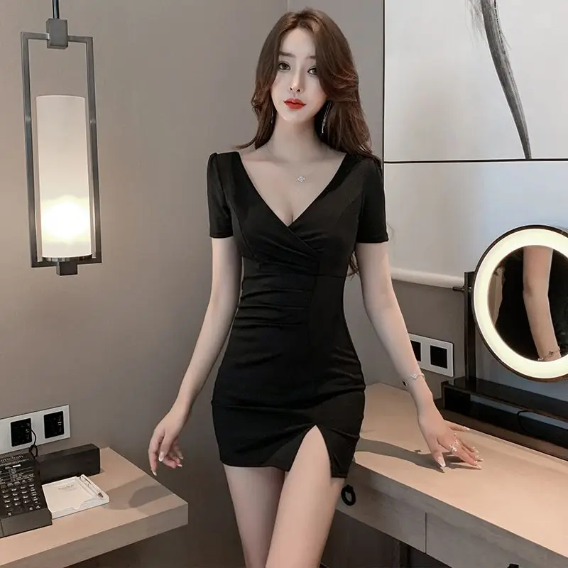 2024 Spring/Summer Korean Edition New Short Evening Dress Solid Color Slim Fit Fashion Queen Dress Trend