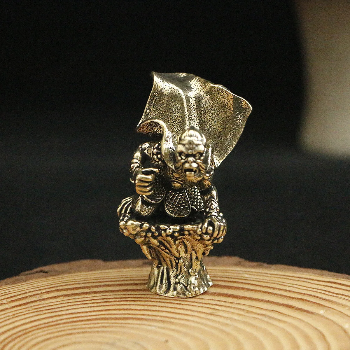 1/2pcs Brass Domineering Monkey King Fragrance Insertion Living Room Study Ornament