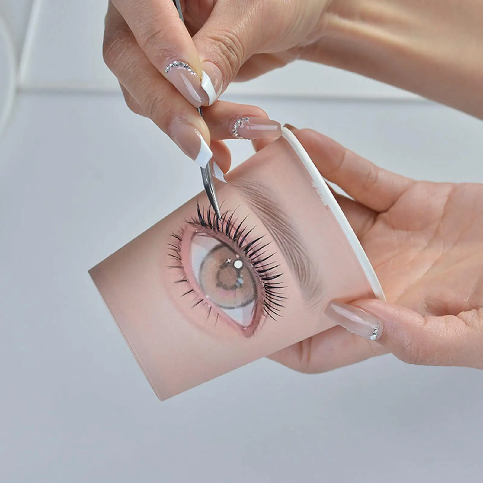 Eyelash Accessories Paper Cup Fake Eyelid Makeup Practice Mannequin Head Lash Supplies for Salon Training