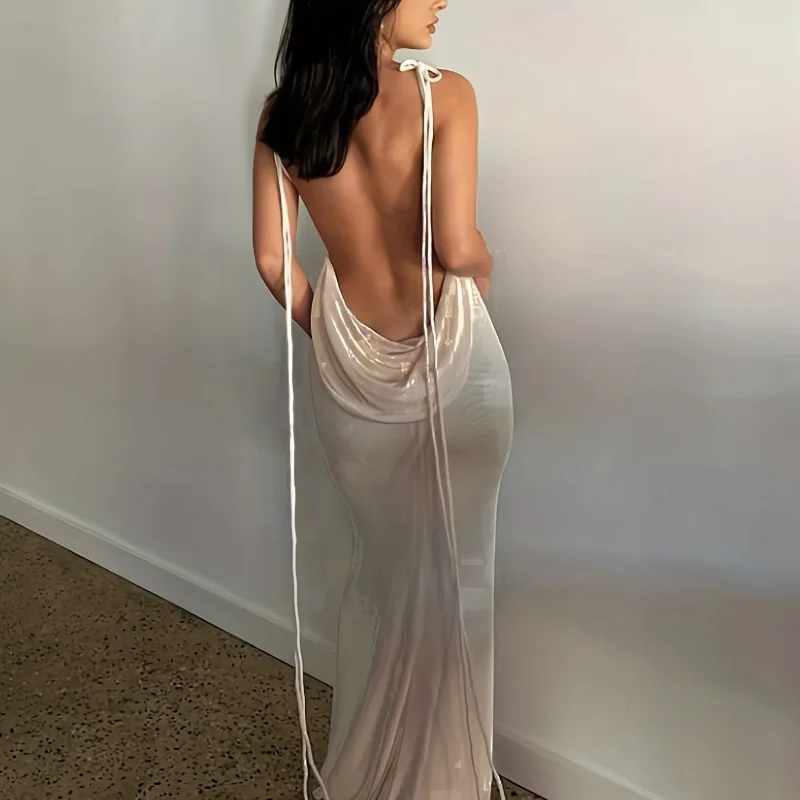 فستان صيفي جديد لعام 2024 مثير بدون حمالات ورقبة معلقة