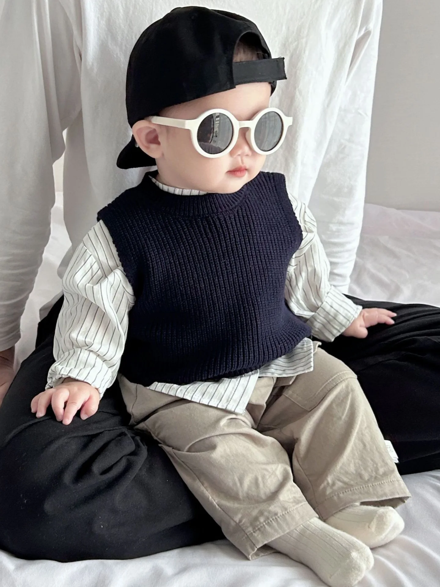 2025 Autumn New Baby Sleeveless Knitted Vest Solid Boys Girls Versatile Sweater Vest Infant Toddler Casual Tops Children Clothes