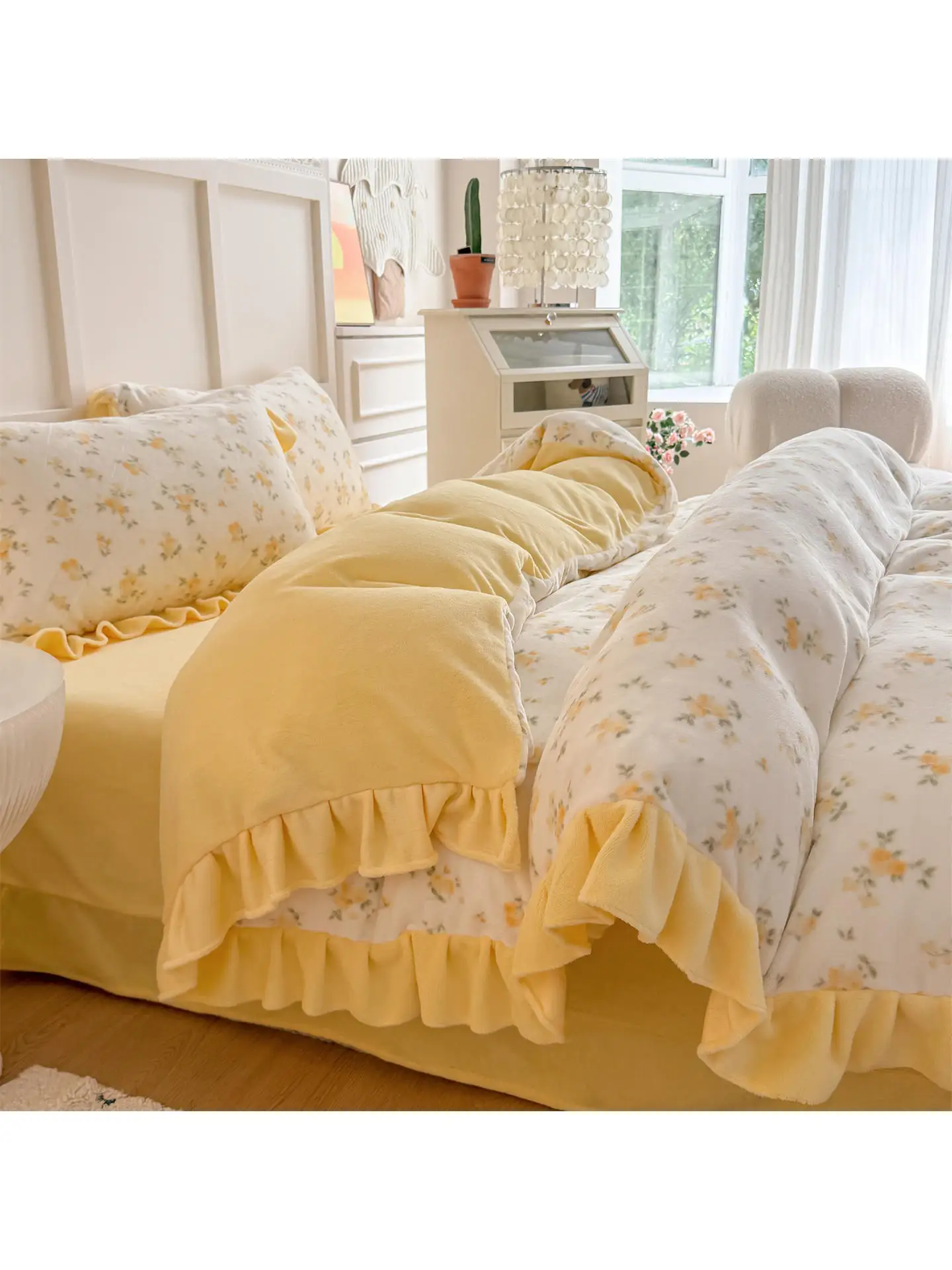 

Утолщенный комплект постельного белья из молочного вельвета и кораллового флиса, три предмета, с кружевным дизайном, зимний теплый фланелевый пододеяльник, односпальный комплект постельного белья