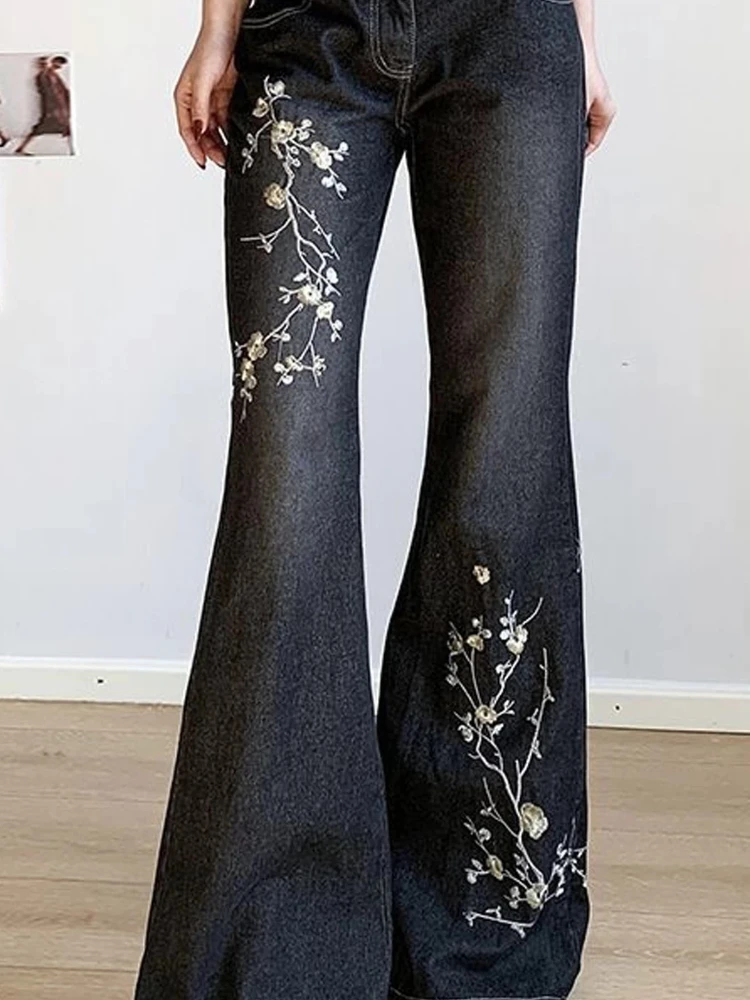 Vintage Jeans Botanical Embroidery For Women Summer New Slim Fit Figure Flattering Low Rise Designer Flare Trousers Hot Chic