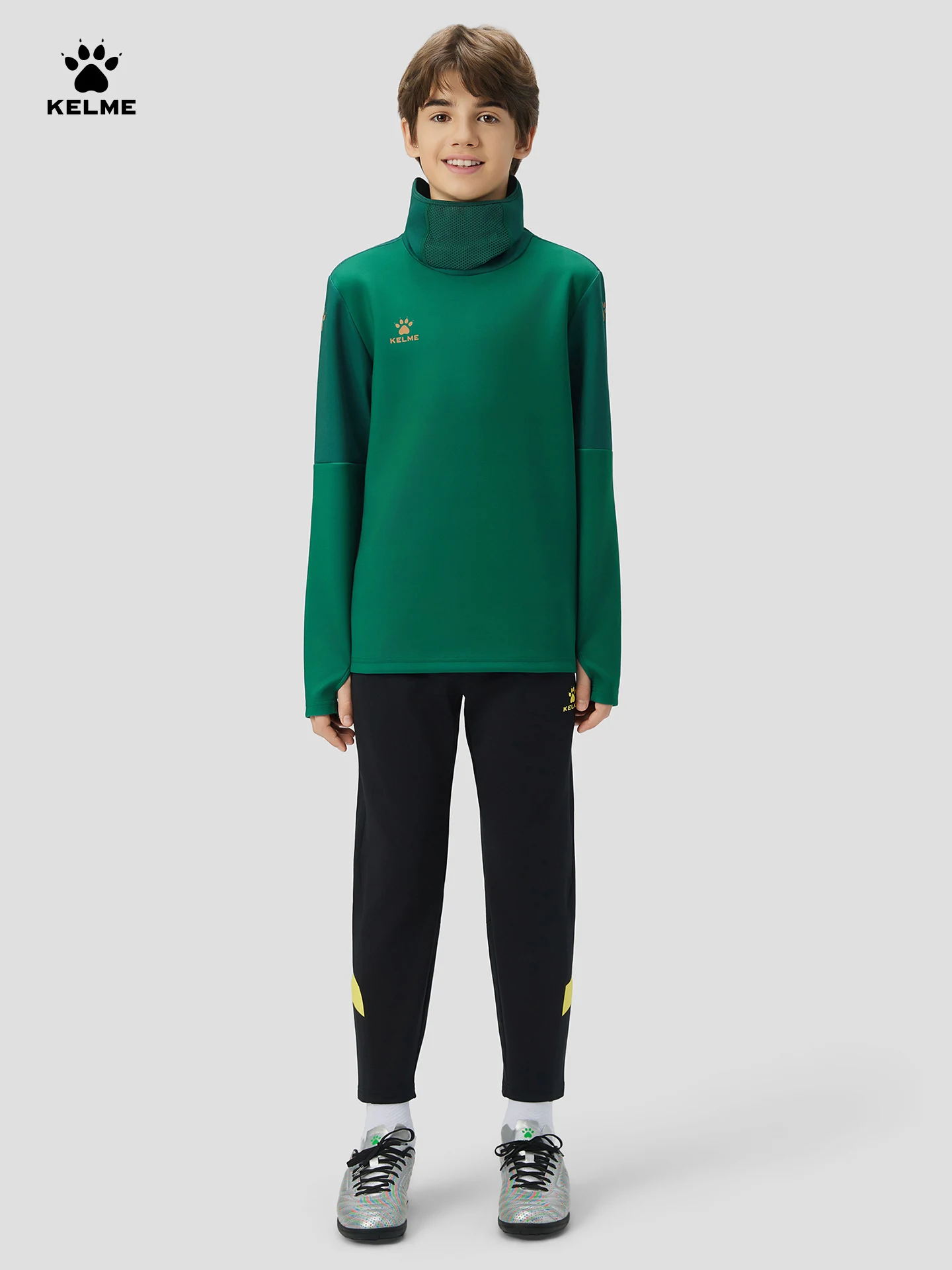 Kelme Abbigliamento da allenamento per calcio per bambini Felpa con cappuccio calda a collo alto da corsa Felpa con cappuccio con maschera a maniche lunghe antivento