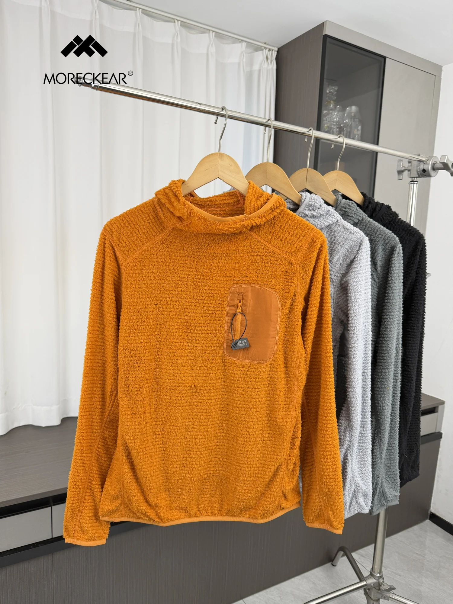 Men's Casual Fleece-lined Hoodie Base Shirt Outdoor Warmth Zipper Neck T-shirt Loose Fit Long Sleeve  Color