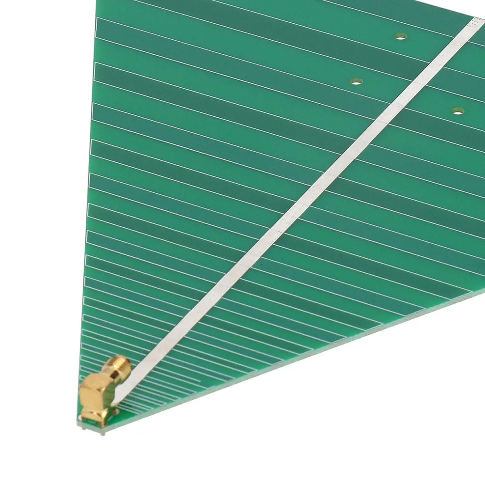 

UWB WiFi Log-periodic Antenna 6-7dB Antenna Versatile Applications 600‑6000MHz Log Periodic Antenna Transmitting Antenna