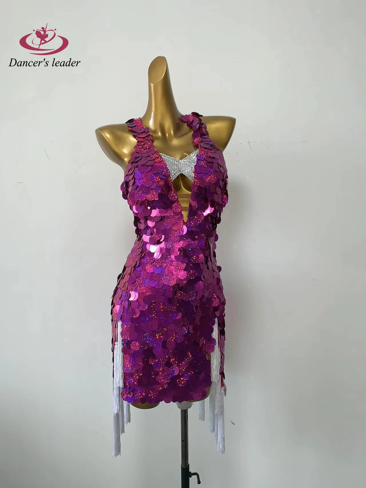 

Костюм для латинских танцев для женщин, взрослых и детей, высококачественное сверкающее розовое платье для выступления самбы с пайетками по индивидуальному заказу