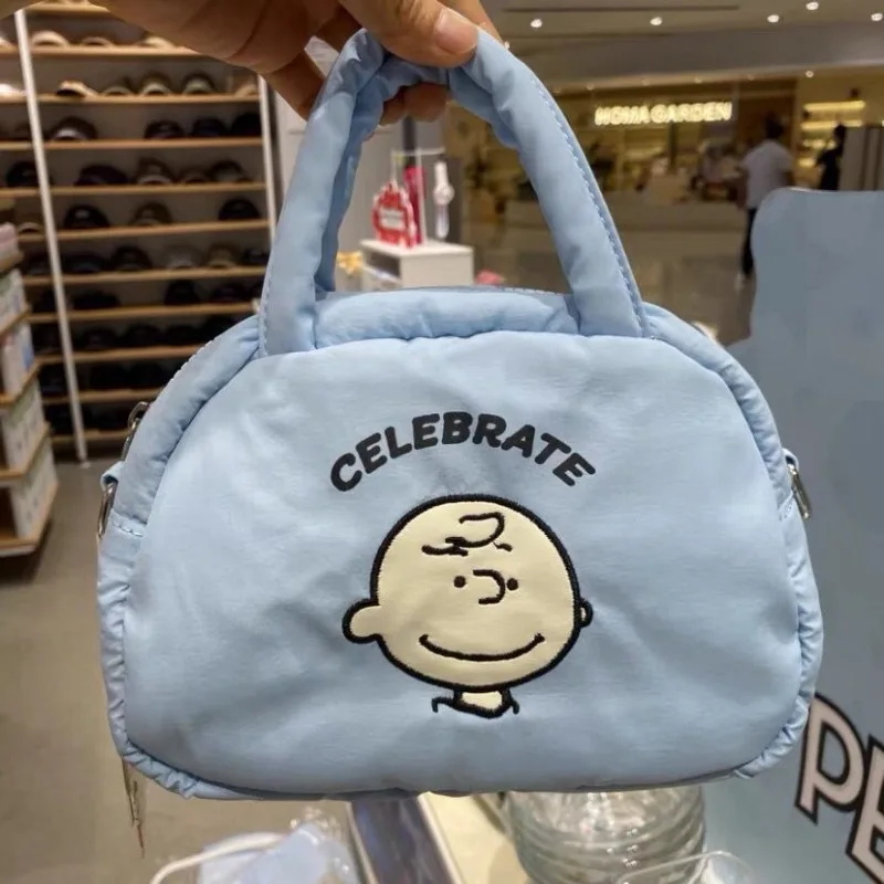 Lindo Snoopy anime periférico dibujos animados kawaii pequeño bolso de dibujos animados chica bolsa de cosméticos almacenamiento suave bolso de hombro tipo bandolera regalo