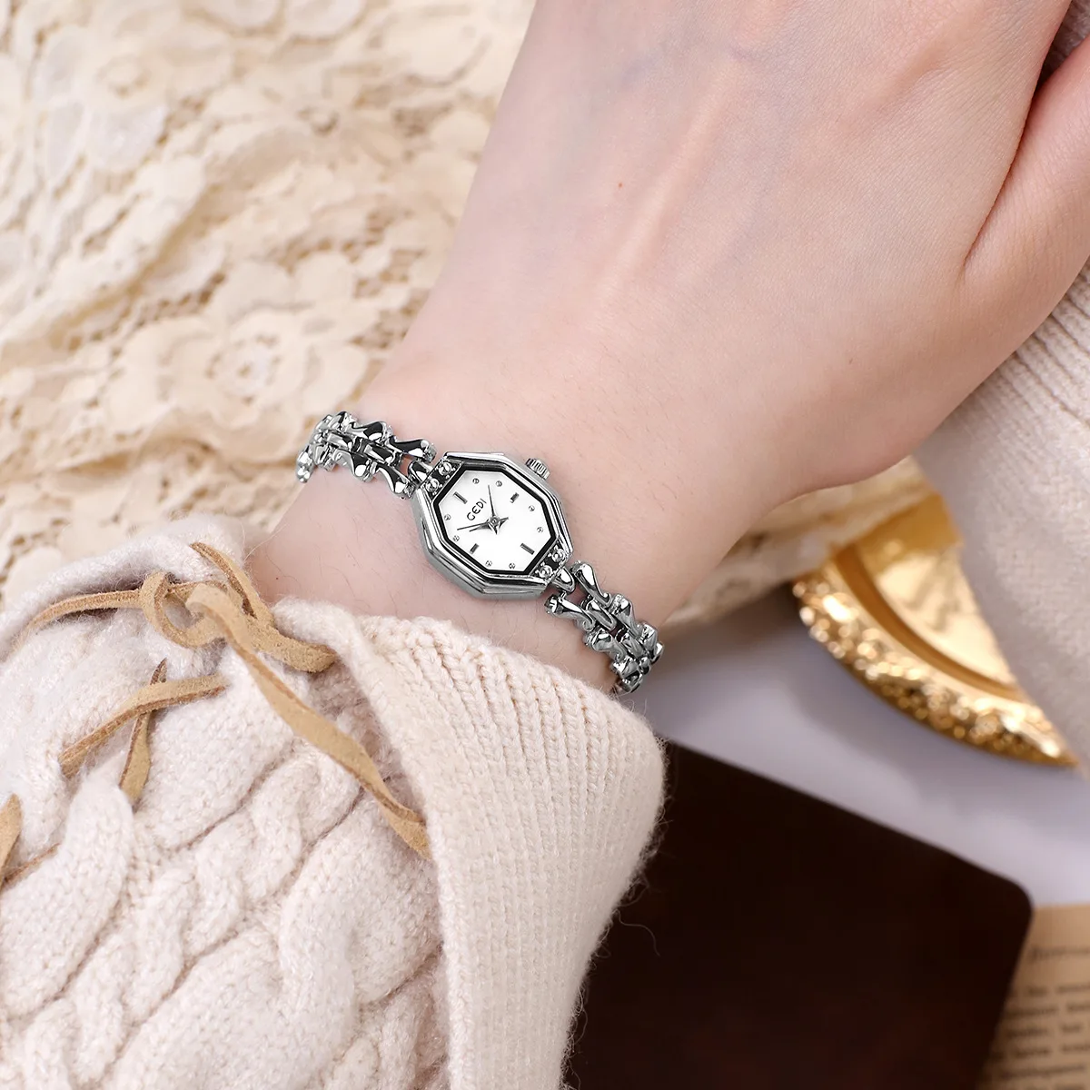 UTHAI CQ375 Moda Feminina relógio retro pulseira relógio octogonal relógio de quartzo luz relógio de luxo presente, relógios para mulher