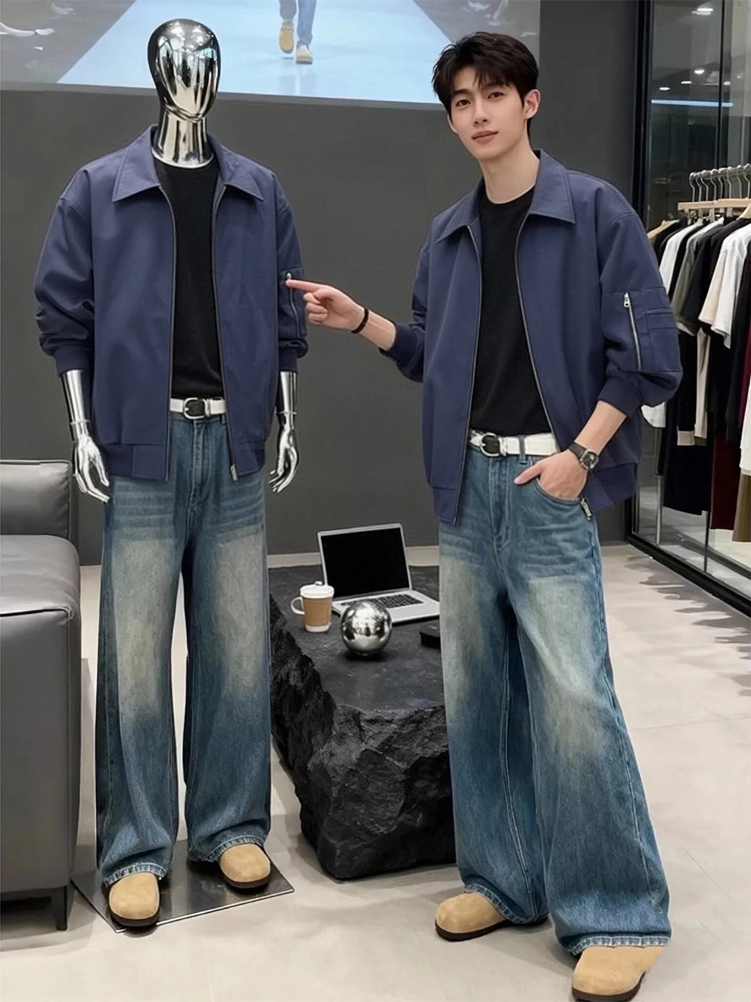 

Мужская куртка-бомбер цвета кобальтовой синевы, хлопковая, весенняя, в американском стиле, свободного кроя, с длинными рукавами, на молнии