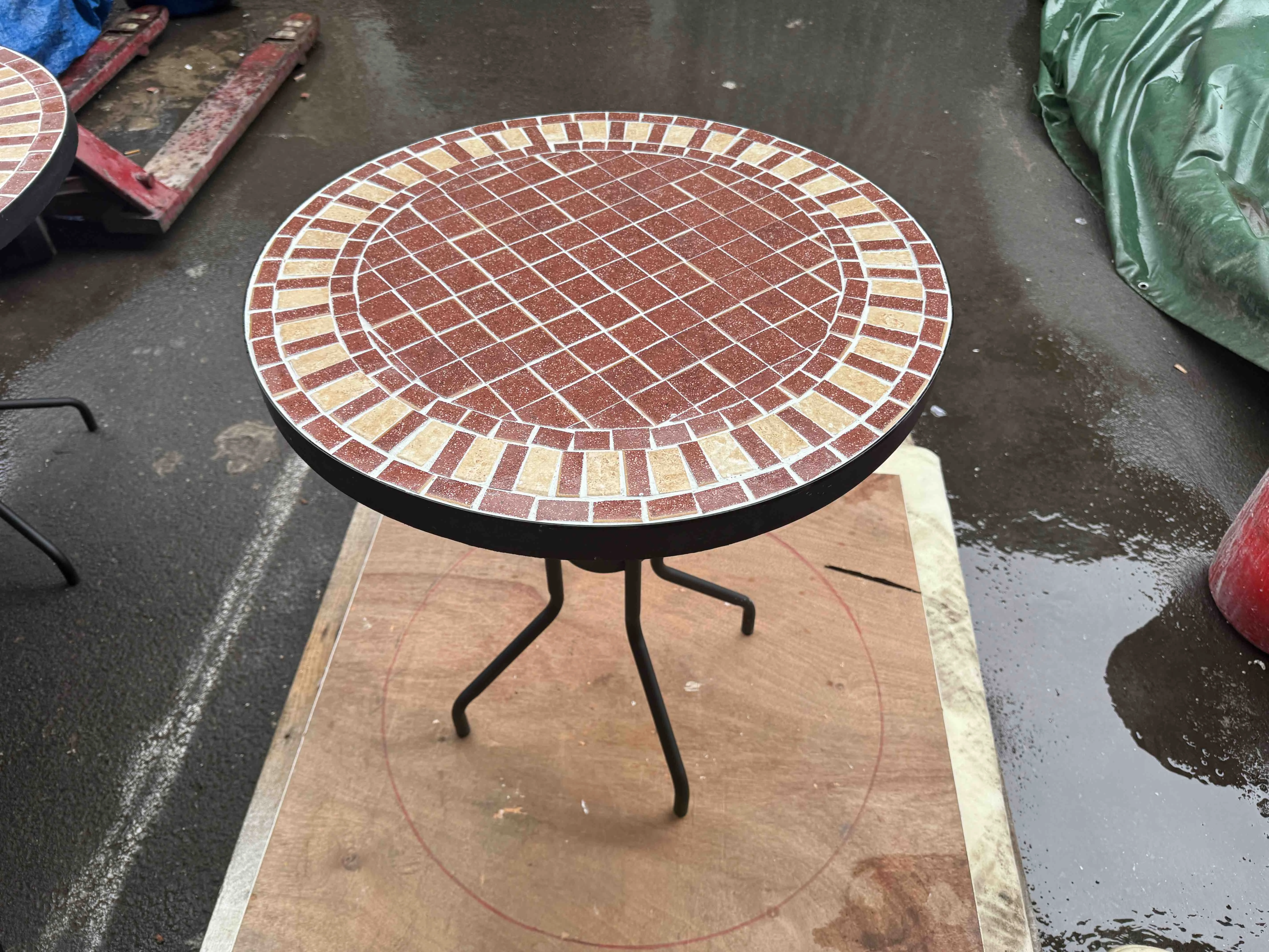 &Modern Outdoor Dining Set Stainless Steel Frame Tile Table for Hotel & Villa Use