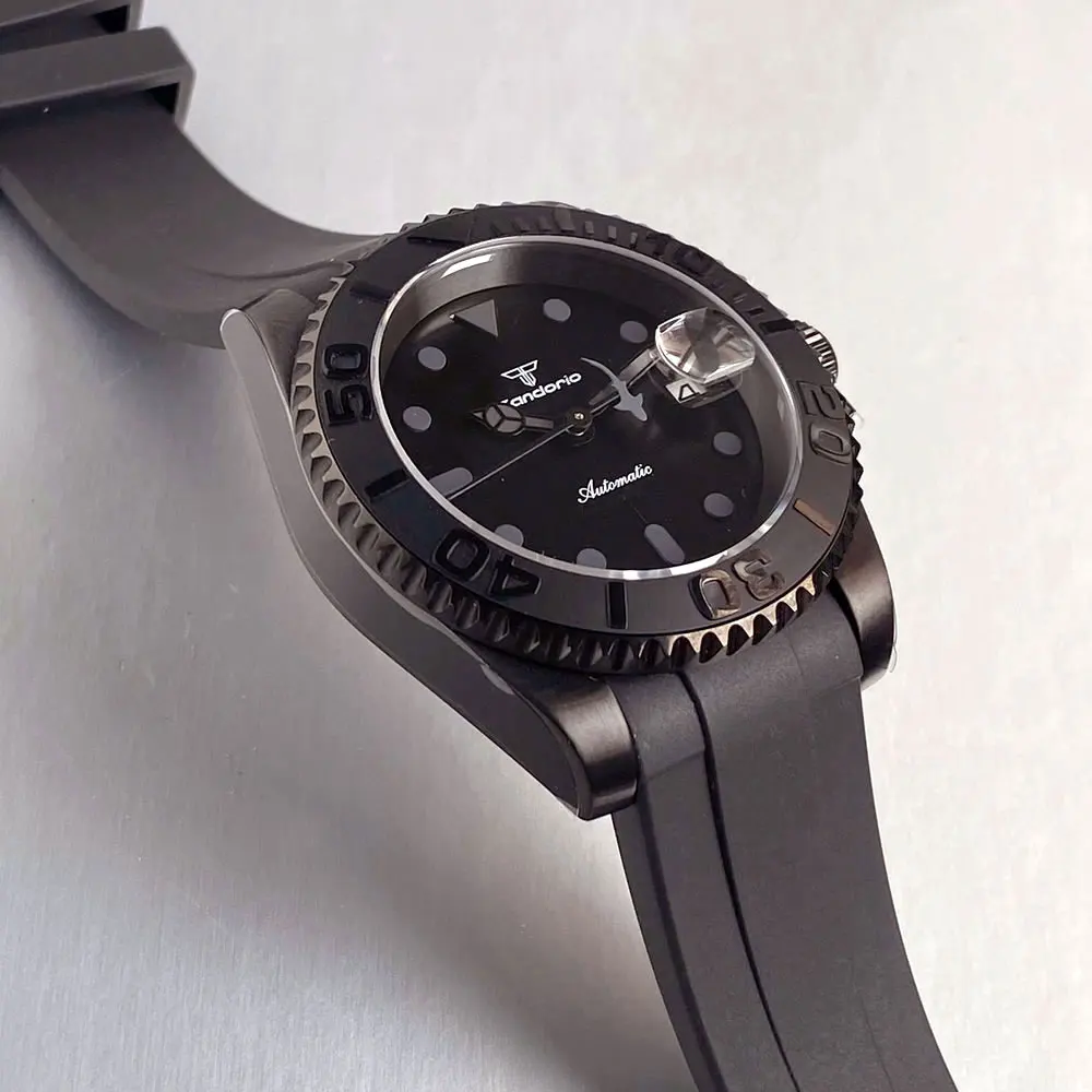 Customized Logo Classic Black Diver Watch Shark Hands PVD Coating Sapphire Glass 200m Waterproof NH35 Mechanical Automatic Watch