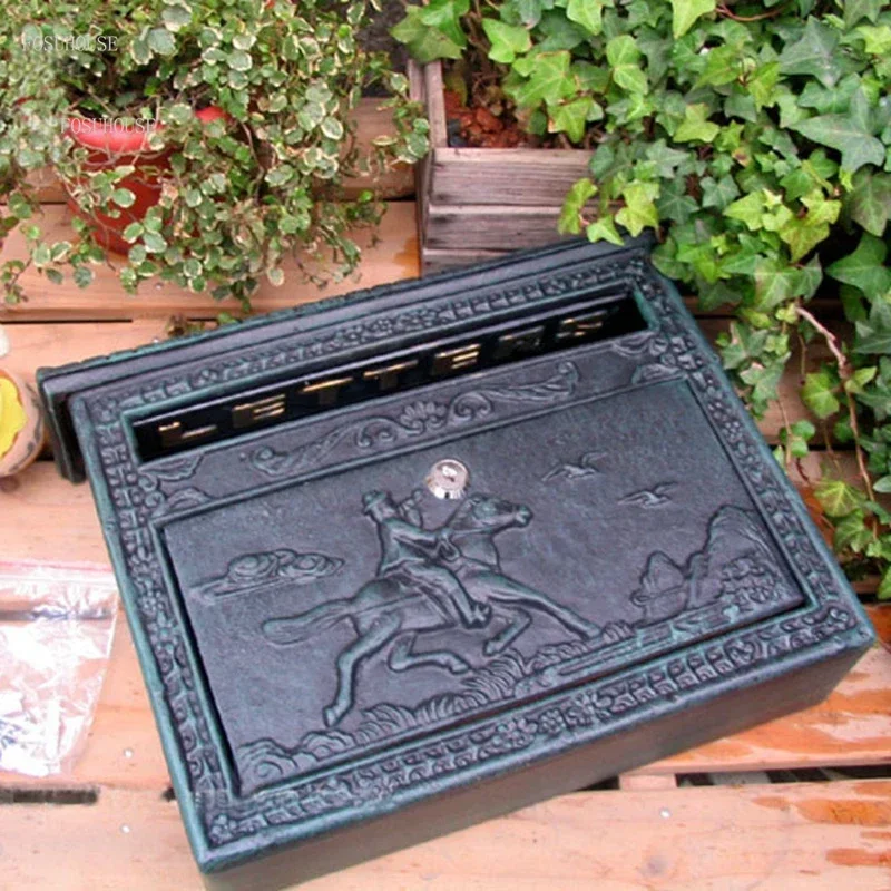 Refined Old-fashioned Mailboxes Courtyard Villa Cast Iron Letterbox Pastoral Retro Mailbox Iron Art Wall with Lock Newspaper Box