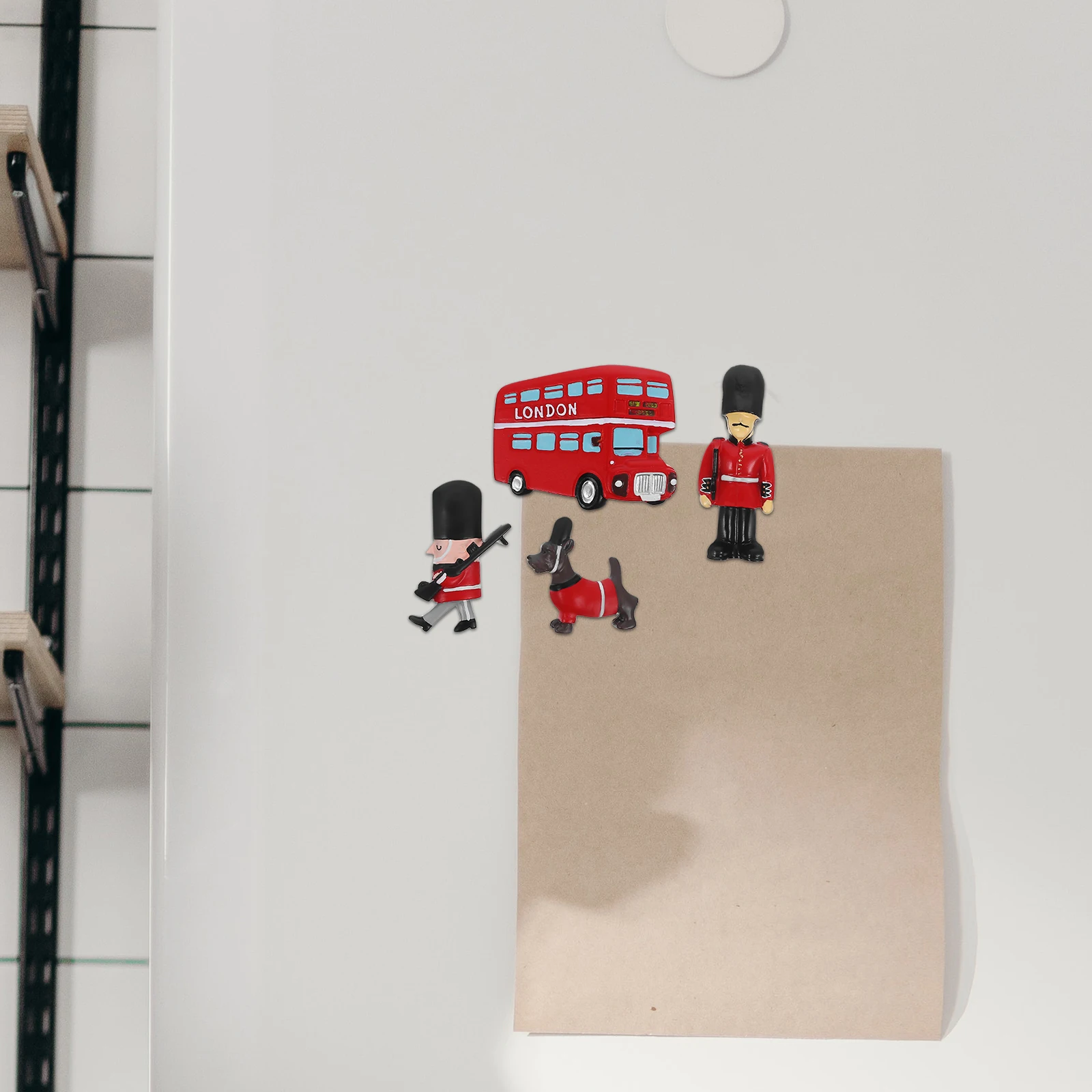 

4Pcs Creative British Style Fridge Sticker Magnets Resin Refrigerator Decoration No Deform Or Break Refrigerator Sticker