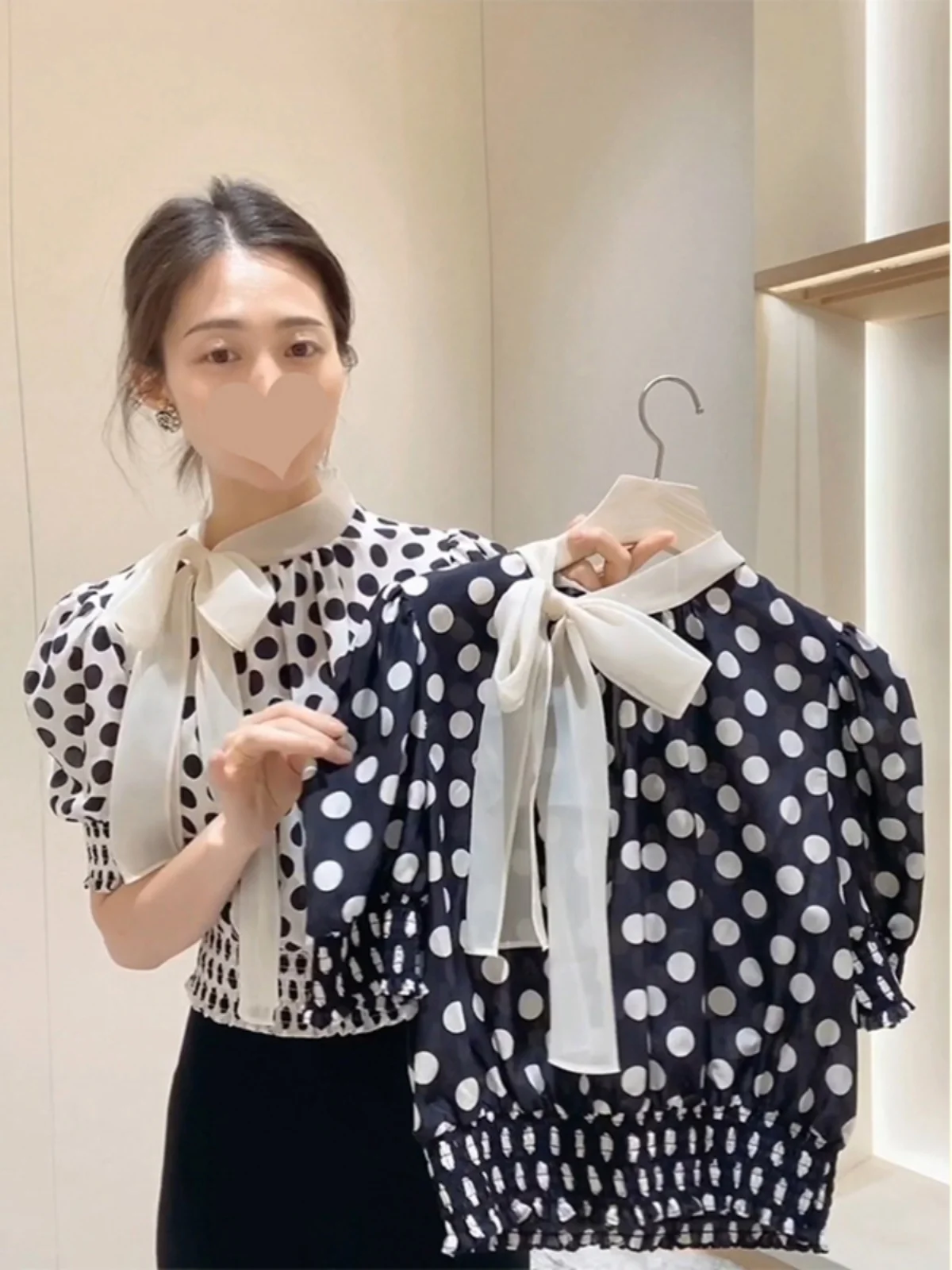

Summer Polka Dot Shirt Women's Belted Short Design Sense Elegant Lightweight Stand Collar Knot Waist Inward Short Top