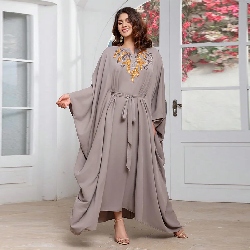 

KYP929LS Платье большого размера с вышивкой, крыльями летучей мыши и удлиненным подолом, длинный халат Ele для женщин, большие размеры Dr